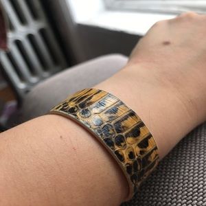 6 Different style bracelet in a bundle